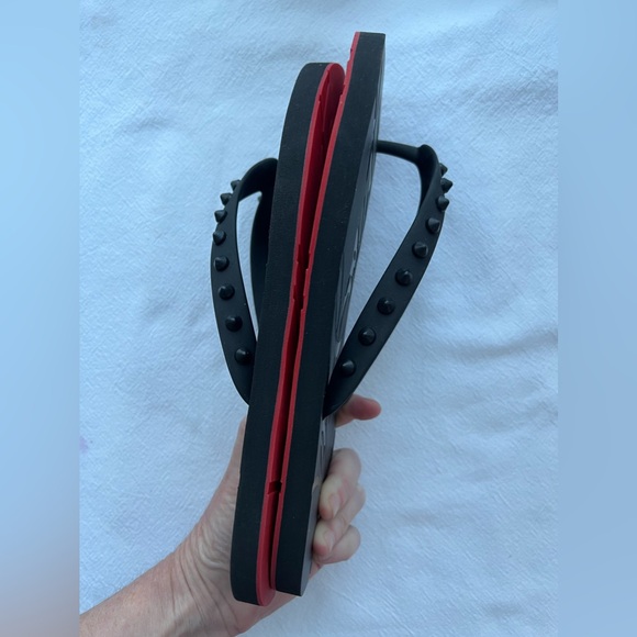 New Christian Louboutin Loubi Flip Flop in Black size 41 - Picture 8 of 12